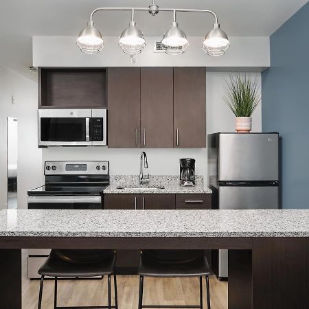Stayapt Suites Greenville-Greer/Bmw Bagian luar foto