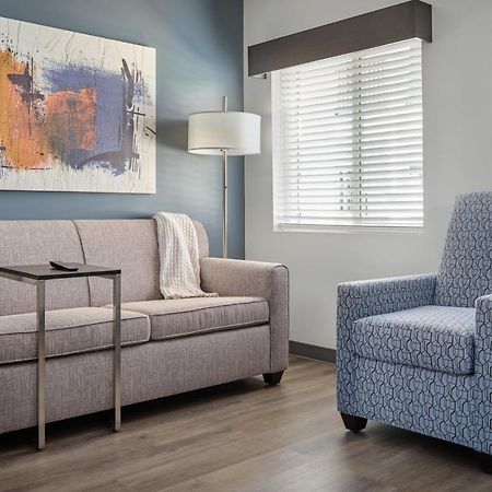 Stayapt Suites Greenville-Greer/Bmw Bagian luar foto