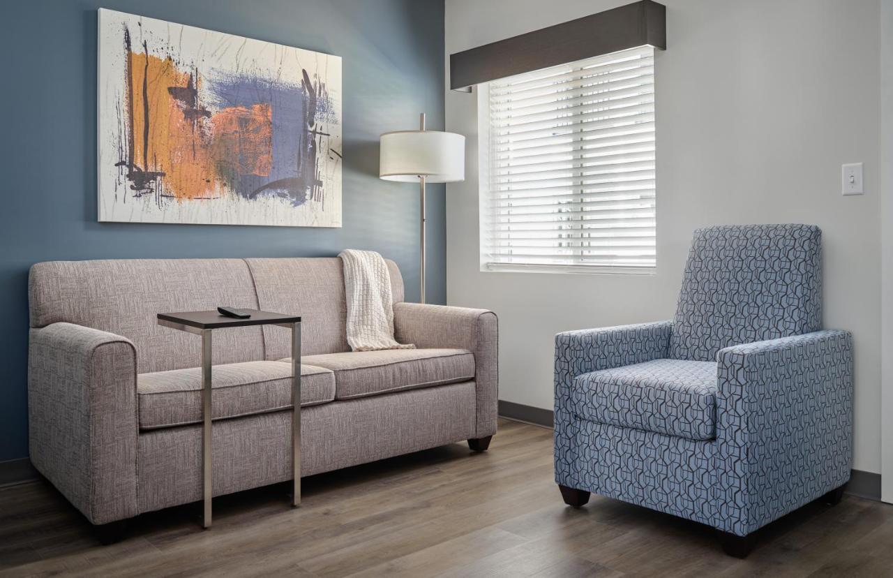 Stayapt Suites Greenville-Greer/Bmw Bagian luar foto